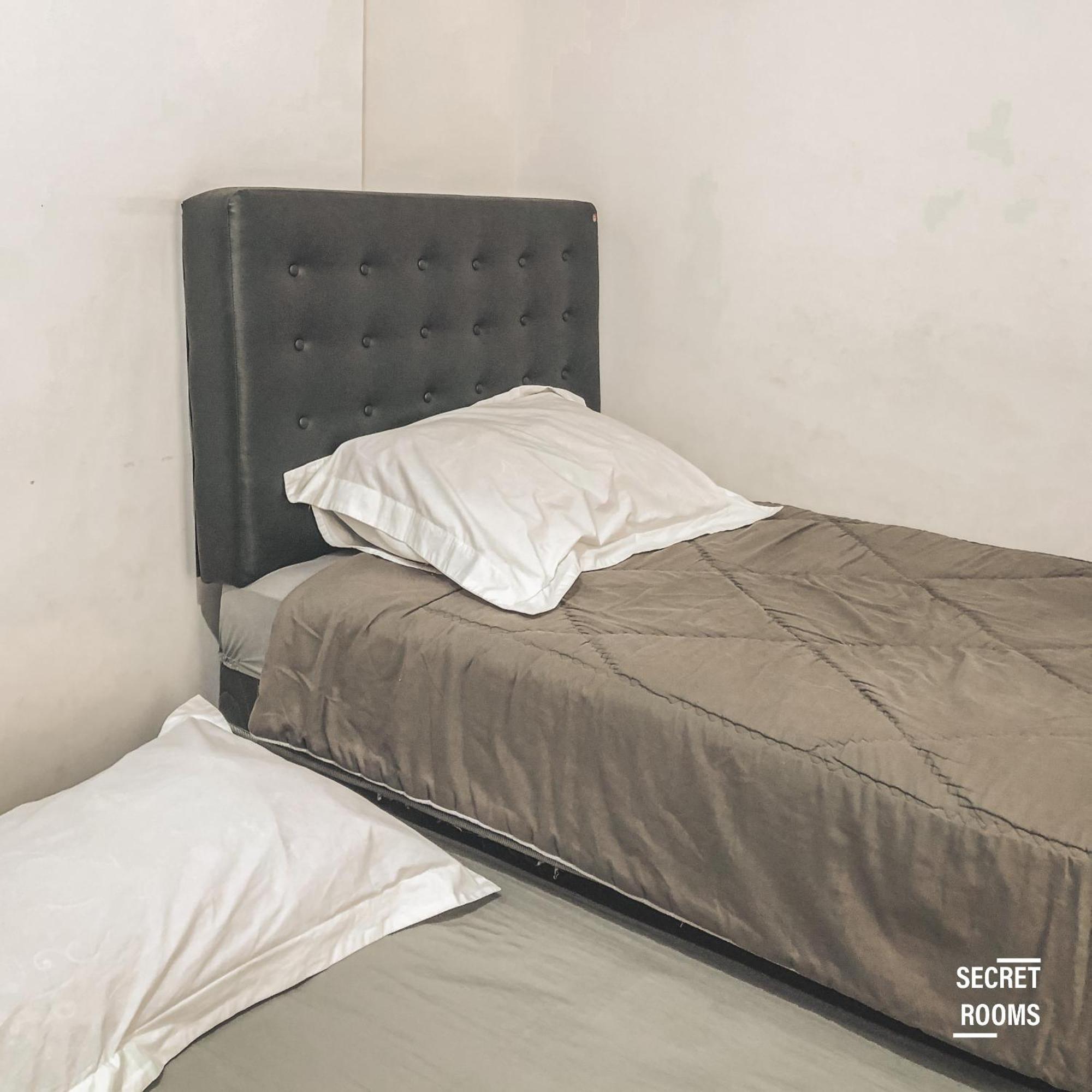 Gateway Pasteur Apartment By Secret Rooms Bandung Habitación foto