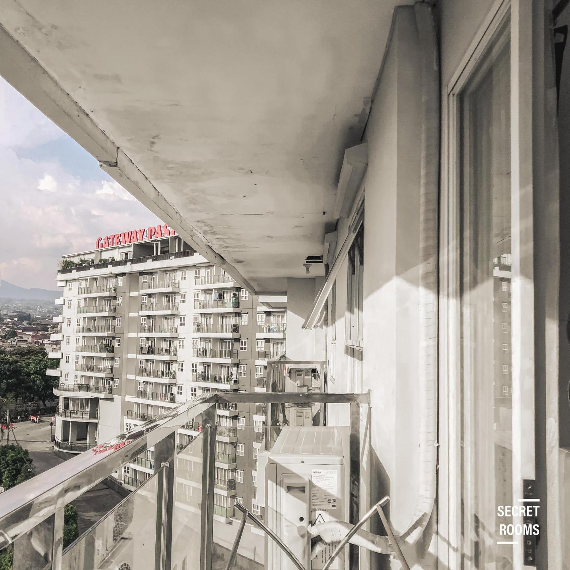 Gateway Pasteur Apartment By Secret Rooms Bandung Habitación foto